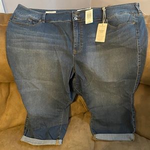 NWT Torrid Jegging Crop Size 30